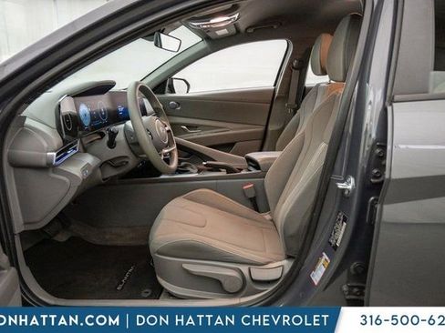 Used 2024 Hyundai Elantra SEL image 5