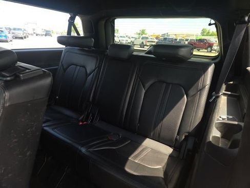 Used 2018 Ford Expedition Max Limited RWD image 19