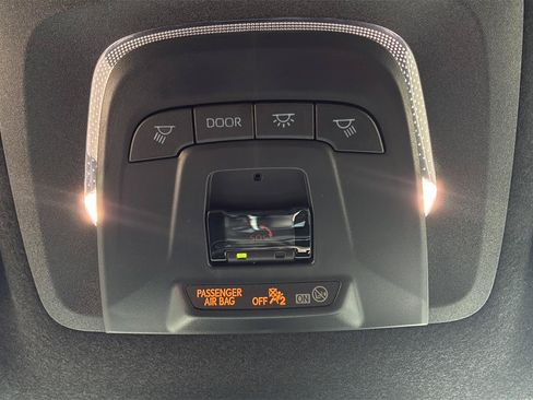 Used 2026 Toyota Corolla SE FWD image 19
