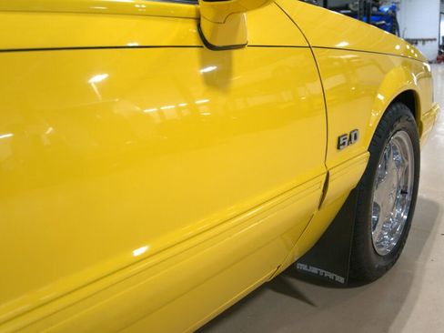 Used 1993 Ford Mustang LX image 29