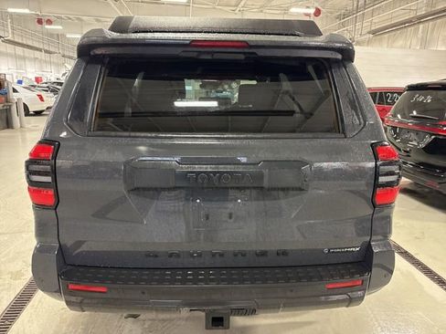 Certified 2025 Toyota 4Runner TRD Off-Road Premium image 9