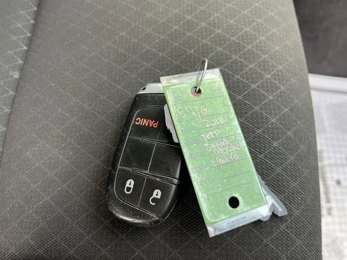 Used 2018 Jeep Grand Cherokee Laredo image 37