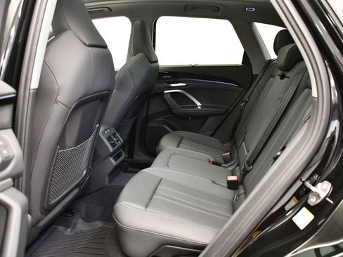 Used 2025 Audi Q5 Prestige AWD/4WD image 40