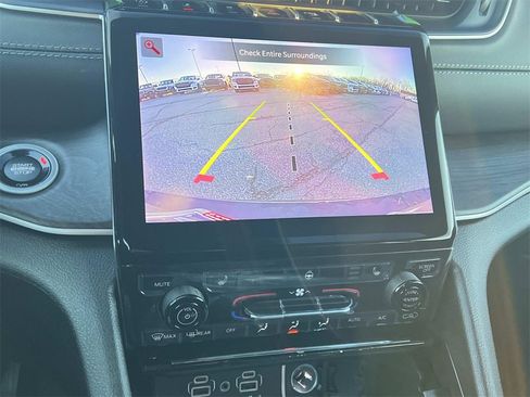 New 2025 Jeep Grand Cherokee L Limited w/ Black Appearance Package image 15