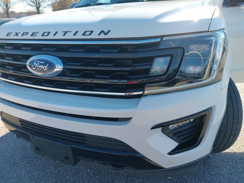 Used 2021 Ford Expedition Max Limited image 34