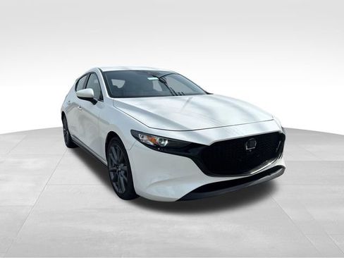 Used 2020 MAZDA MAZDA3 Hatchback w/ Preferred Package image 7