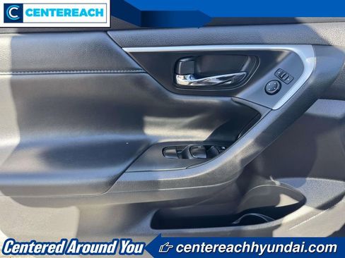 Used 2017 Nissan Altima 2.5 SR image 14