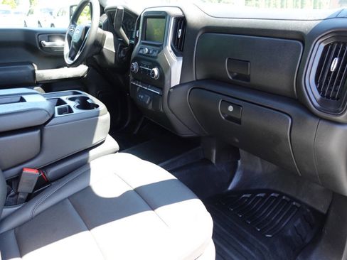Used 2024 Chevrolet Silverado 1500 W/T w/ WT Value Package AWD/4WD image 39