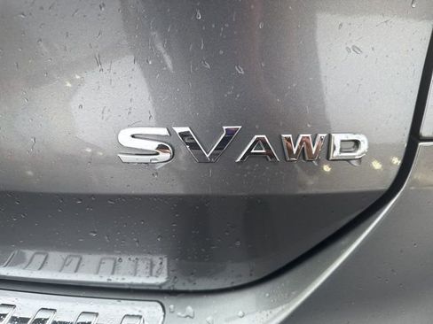 Used 2015 Nissan Rogue SV image 9