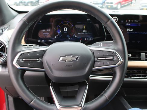 Used 2026 Chevrolet Equinox ACTIV w/ LPO, Floor Liner Package AWD/4WD image 13