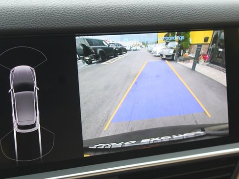 Used 2019 Porsche Cayenne image 10