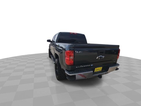 Used 2018 Chevrolet Silverado 1500 LT w/ LT Eassist Package RWD image 7