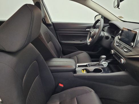 Used 2024 Nissan Altima 2.5 SV image 21
