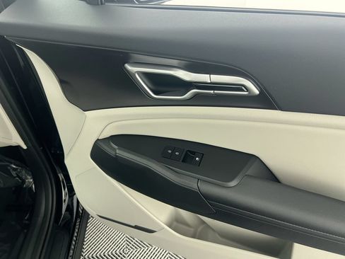 New 2026 Kia Sportage EX FWD image 31