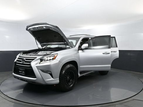 Used 2018 Lexus GX 460 w/ Navigation Package AWD/4WD image 27