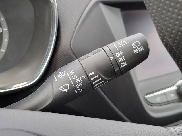 Used 2023 Chevrolet TrailBlazer LT FWD image 18