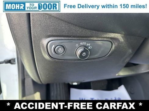 Used 2019 Chevrolet Equinox LT image 24