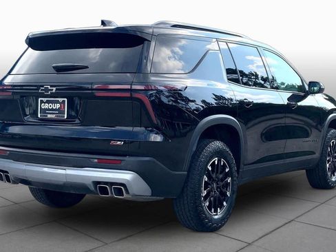 Used 2025 Chevrolet Traverse Z71 AWD/4WD image 13