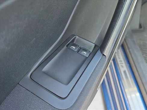 Used 2017 Volkswagen Beetle 1.8T S image 8