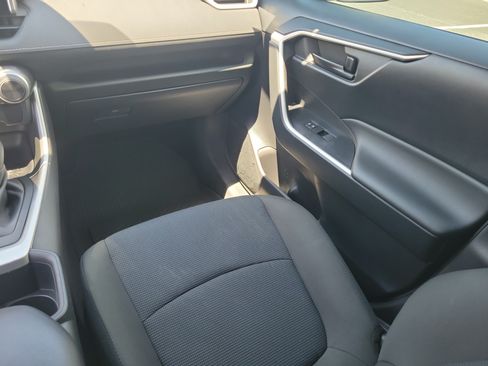 Used 2023 Toyota RAV4 LE FWD image 18