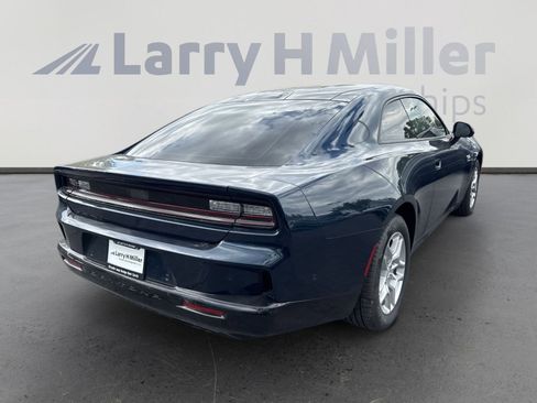 New 2025 Dodge Charger R/T w/ Quick Order Package 25M R/T image 8