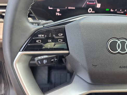 Used 2025 Audi Q5 Premium Plus AWD/4WD image 24