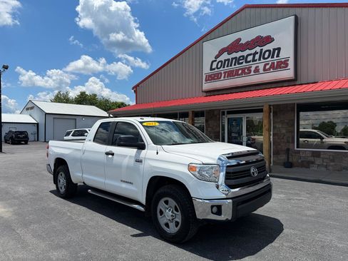 Used 2014 Toyota Tundra SR5 AWD/4WD image 1