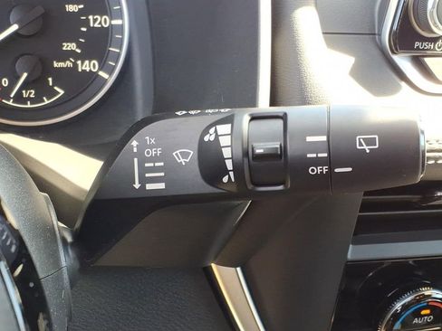 Certified 2023 Nissan Rogue SV AWD/4WD image 29