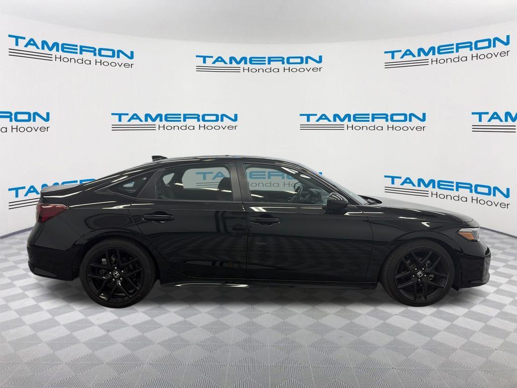 Used 2025 Honda Civic Sport image 6