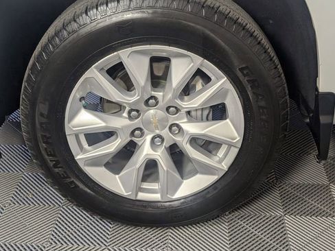 Used 2024 Chevrolet Silverado 1500 Custom image 8