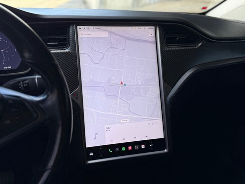 Used 2018 Tesla Model X 75D AWD/4WD image 23