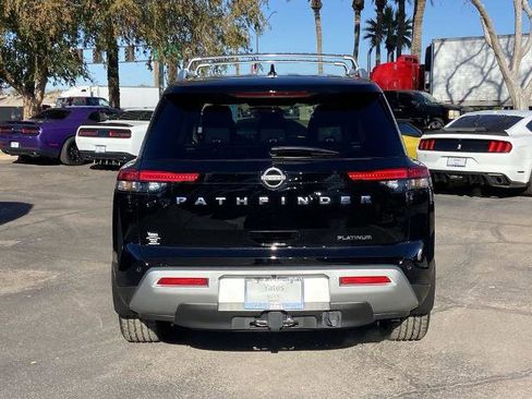 Used 2023 Nissan Pathfinder Platinum image 5