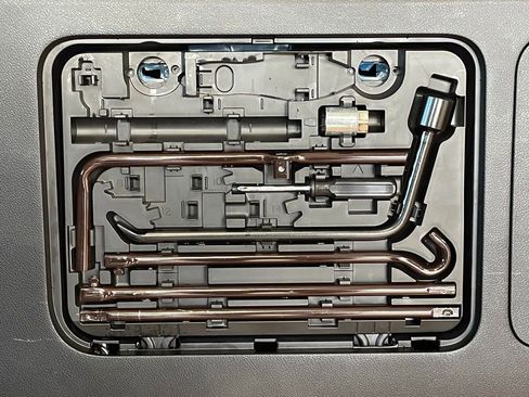 Used 2020 Lexus GX 460 Premium w/ Premium Package image 28