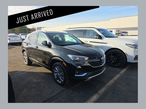 Used 2023 Buick Encore GX Essence w/ Experience Buick Package image 1