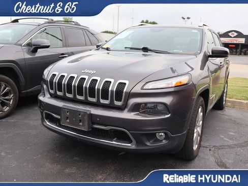 Used 2015 Jeep Cherokee Limited w/ Luxury Group AWD/4WD image 8