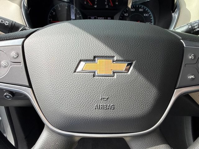 Used 2022 Chevrolet Traverse LS FWD image 12