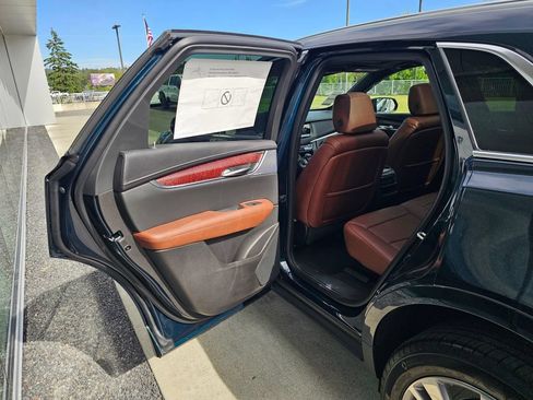 New 2026 Cadillac XT5 Premium Luxury w/ Driver Assist Package AWD/4WD image 15