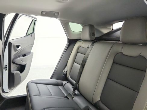 New 2026 Chevrolet Trax ACTIV w/ Sunroof Package image 51