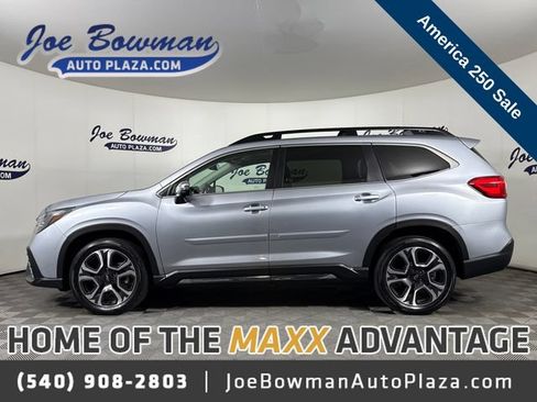 Used 2023 Subaru Ascent Limited w/ Technology Package AWD/4WD image 1