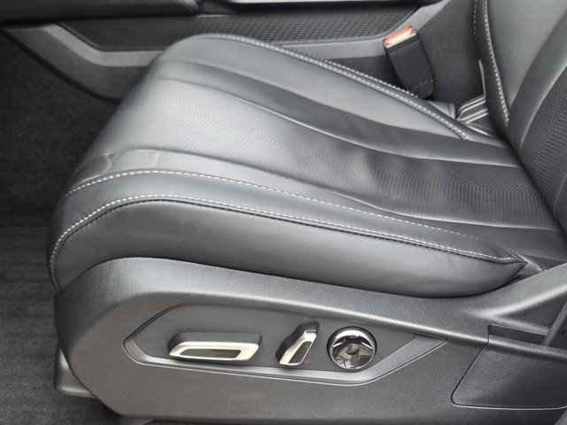 Certified 2026 Acura MDX w/ Technology Package FWD image 24