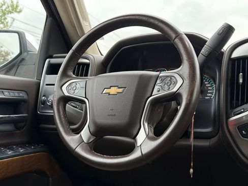 Used 2015 Chevrolet Silverado 1500 LTZ image 36