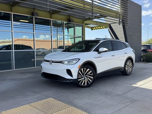 Used 2024 Volkswagen ID.4 S image 1
