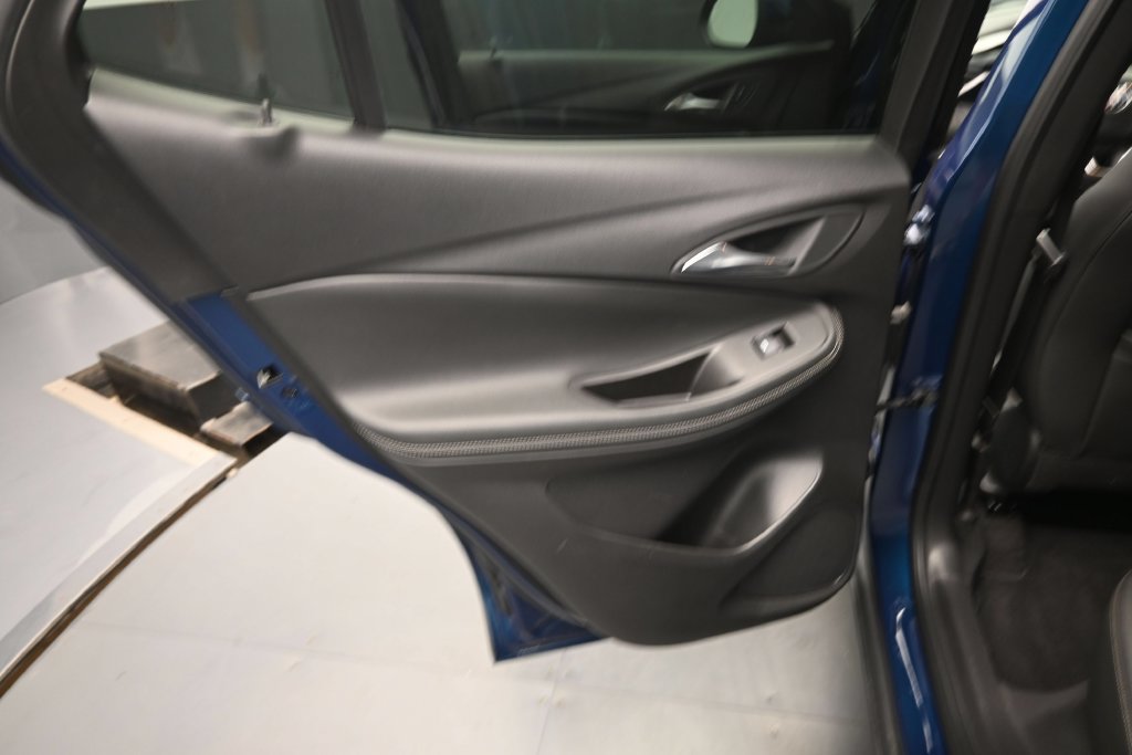 Used 2020 Buick Encore GX Select w/ Advanced Technology Package FWD image 16