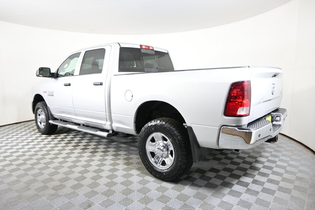 Used 2014 RAM 3500 Tradesman w/ Chrome Appearance Group AWD/4WD image 4