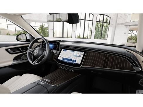 Certified 2025 Mercedes-Benz E 350 4MATIC Sedan image 6