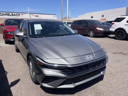 Used 2024 Hyundai Elantra SE