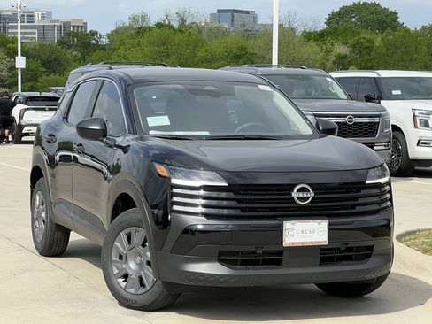 New 2026 Nissan Kicks S image 2