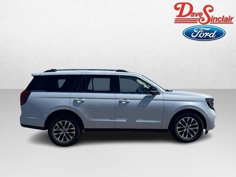 Used 2025 Ford Expedition Platinum image 5
