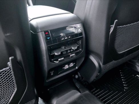 Used 2023 Jeep Grand Cherokee L Altitude image 35