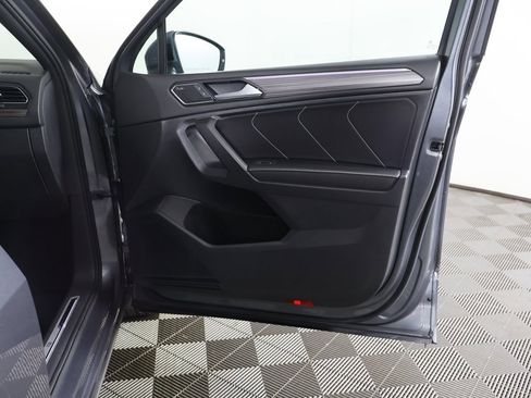 Used 2022 Volkswagen Tiguan SEL R-Line image 26